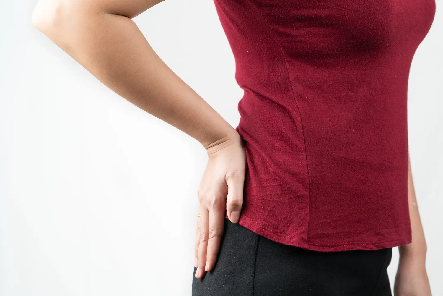 A woman having a hip pain